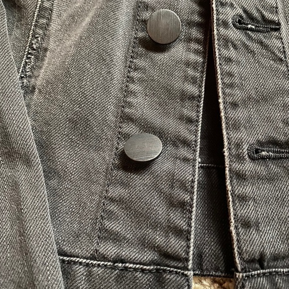 Cabi denim cropped jacket EUC - Picture 5 of 7